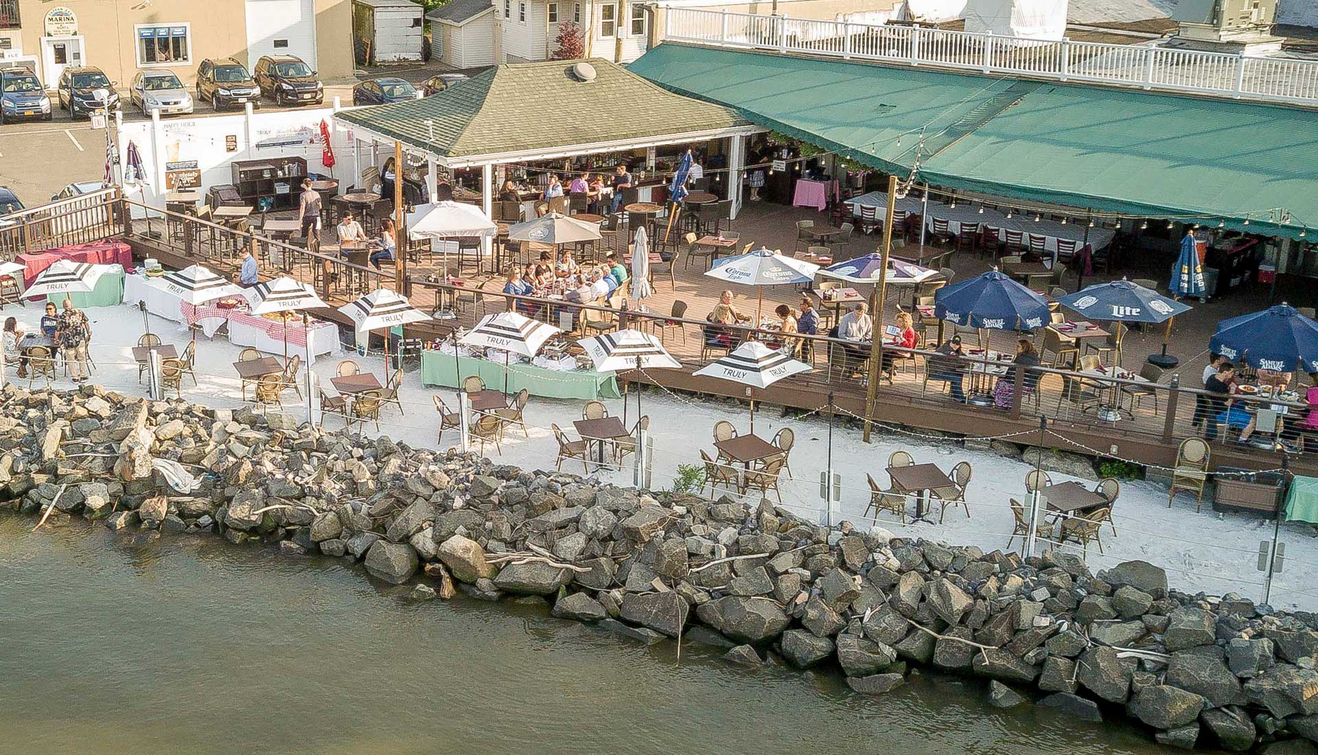 Pier 701 Restaurant & Bar