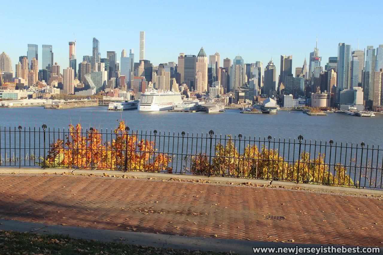 Hamilton Park (Weehawken Dueling Grounds)