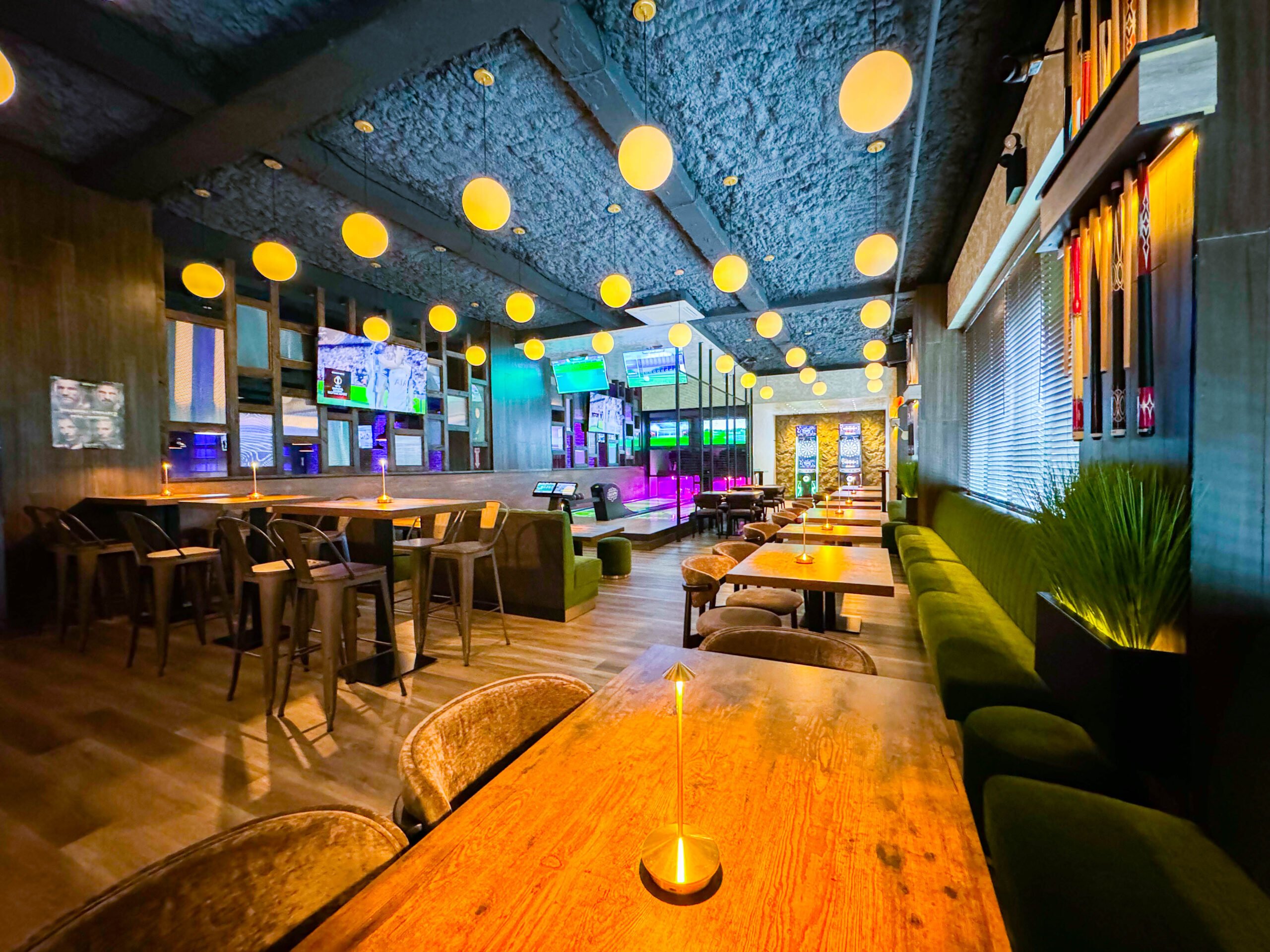 SET Lounge Bar & Billiards